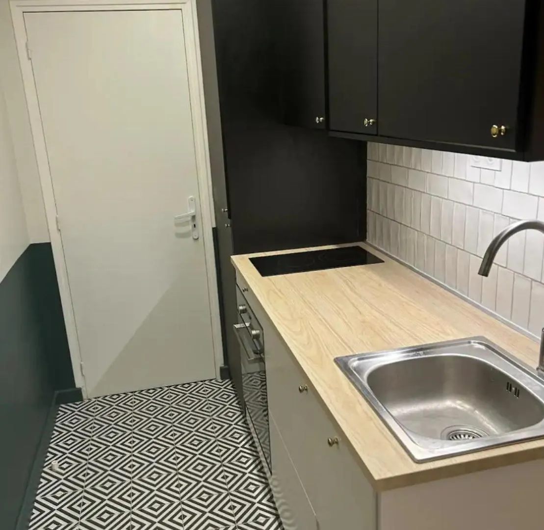 Eiffel Tower Invalides Cosy Flat Apartment Paris